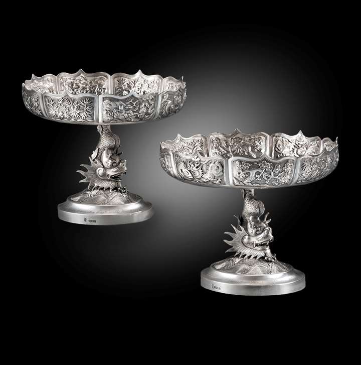 A Pair of 19th Century Chinese Tazza